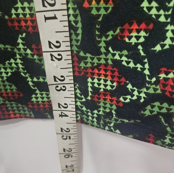 LulaRoe floral Womens shirt in XS - Picture 3 of 8